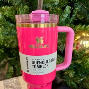 💕 Black FRIDAY *Limited edition* PINK PARADISE 40oz Stanley Cup.